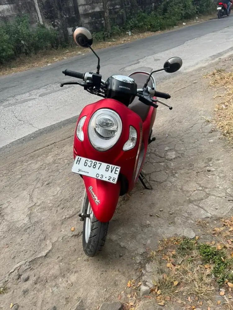 Scoopy 2023 keyless