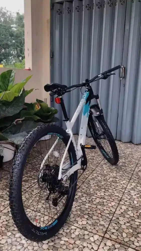 Sepeda MTB Polygon xtrada