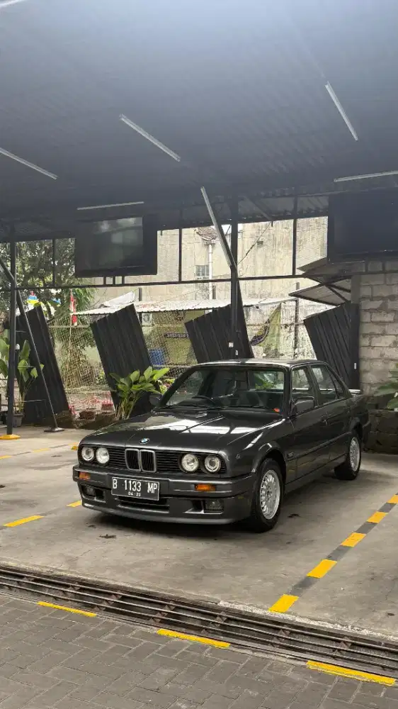 BMW E30 M40 tahun 1990