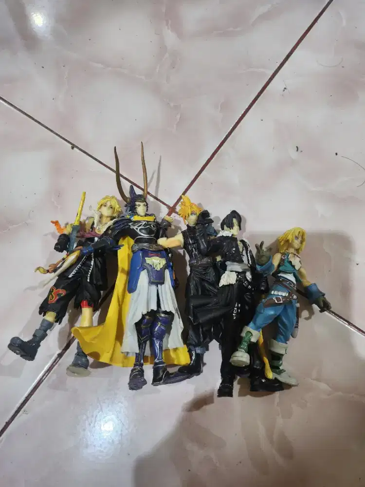 Figure campur tanpa box ya