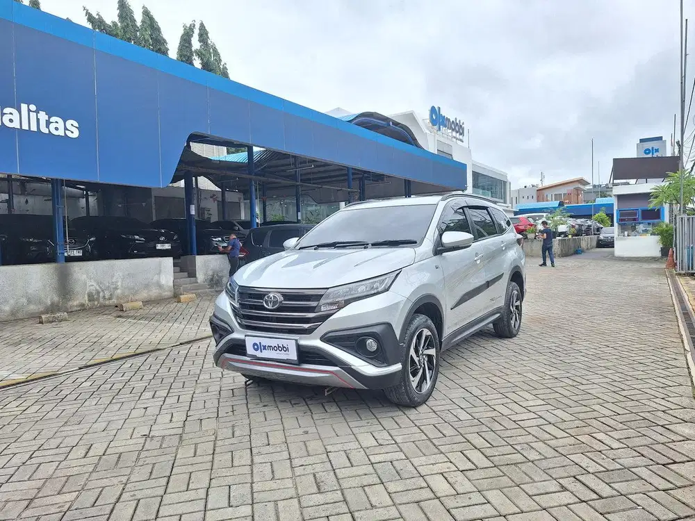 DP 1 JUTA Toyota Rush 1.5 TRD Sportivo Bensin-AT 2020 Silver CTIUB