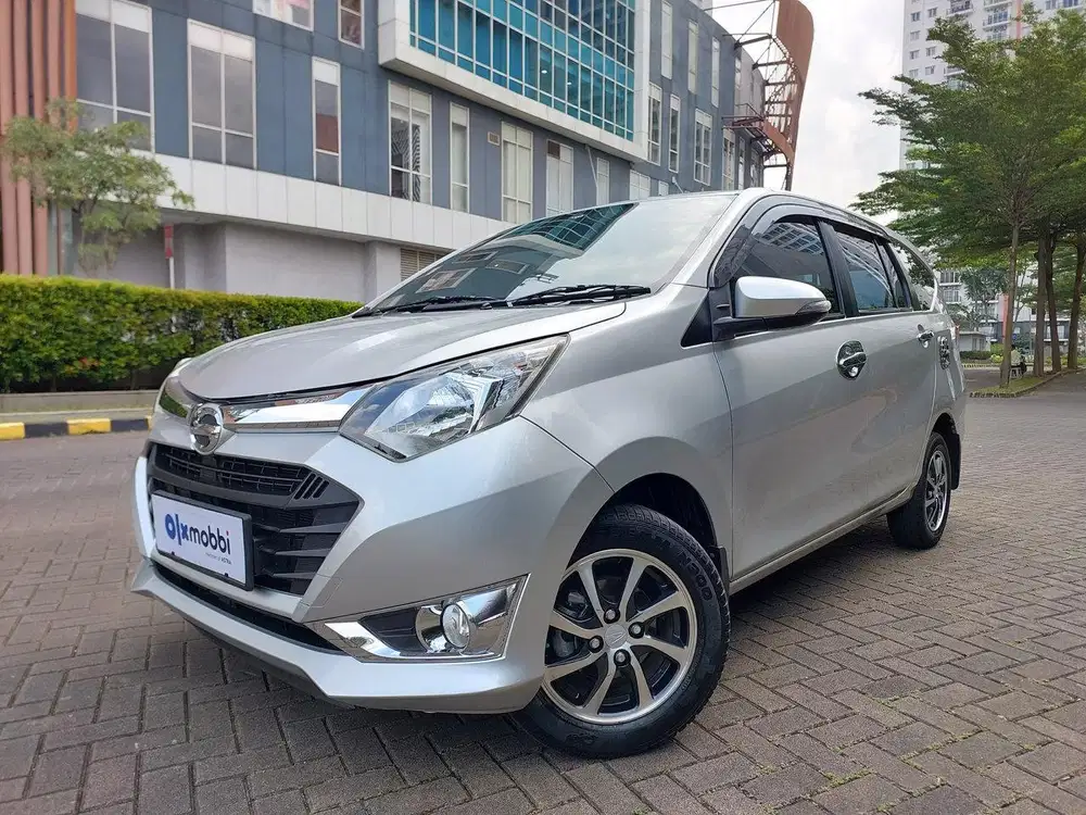 DP 1 JUTA Daihatsu Sigra 1.2 R Deluxe Bensin-MT 2017 Silver CKFRB