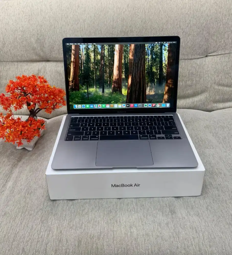 Macbook air 2020 i3 8gb 256gb x ibox fullset