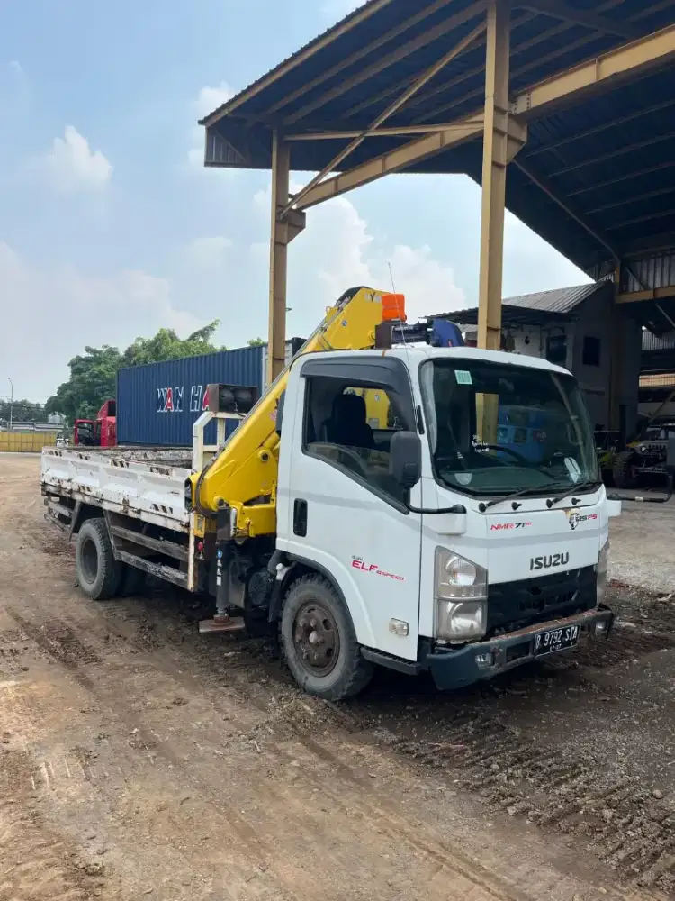 Isuzu ELF NMR 71 HD 5.8 Tahun 2021