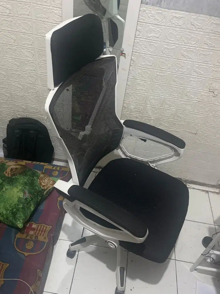 Kursi gaming kursi ergonomis kursi kantor kerja kursi konmputer