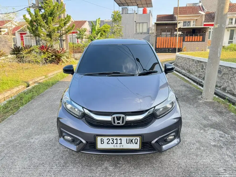 Brio Facelift 1.2 E CVT Matic, FULL UPGRADE RS, Abu-abu, 2019, KM 94rb