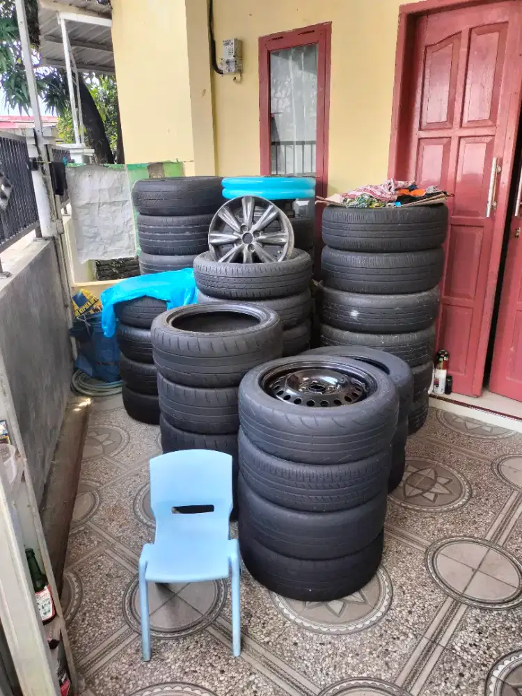 Jual velg dan ban bekas