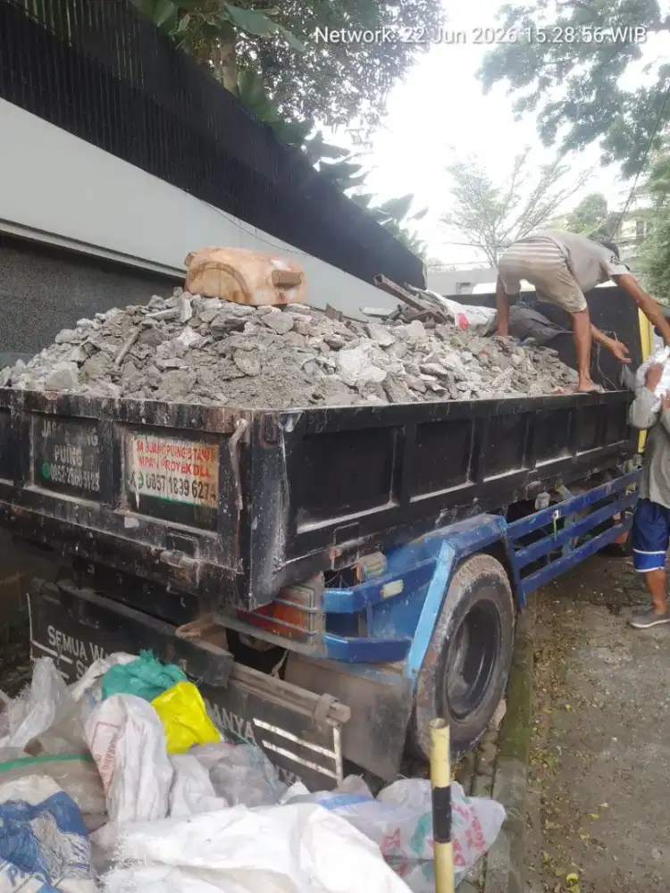 Jasa buang puing dan pengurugan