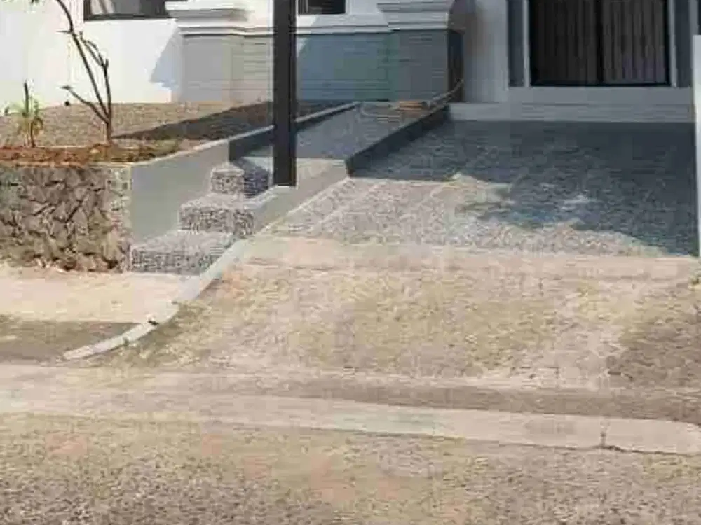 Dijual Rumah 2 Lantai Cantik Siap Huni di Legenda Wisata, Cibubur