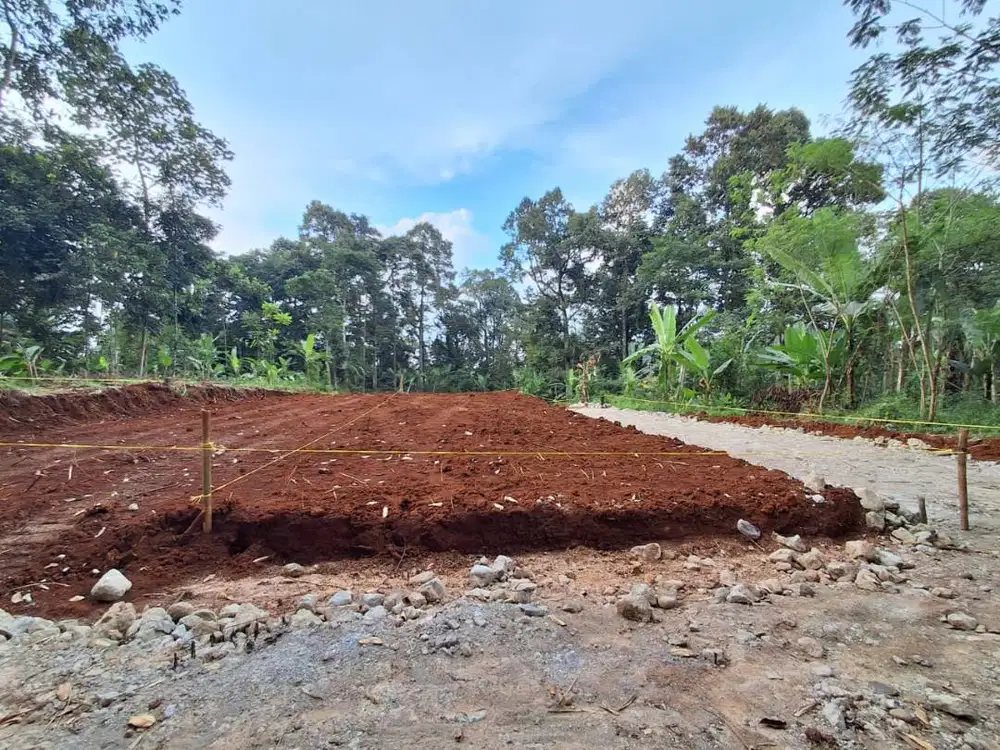 Tanah dekat kampus putra agung gunung pati