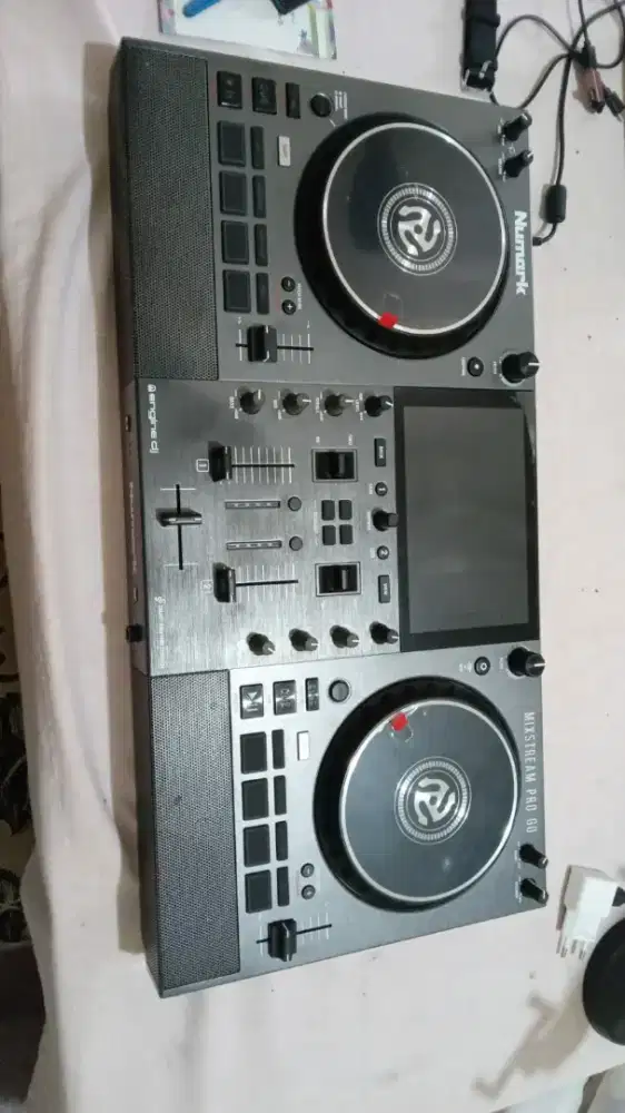 Alat Dj NUMARK Mixstream Pro Go