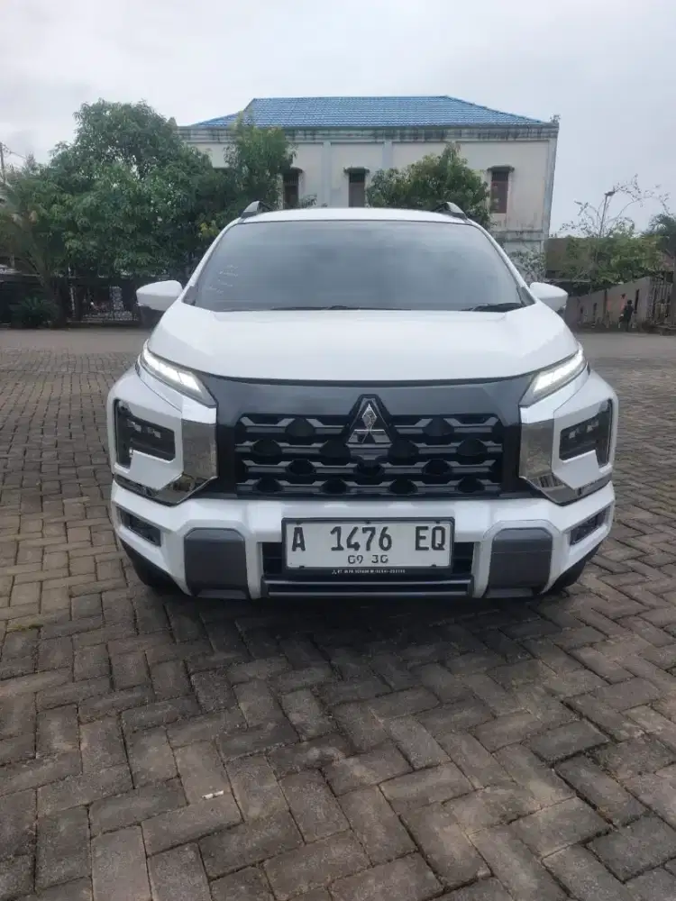 Dijual mobil xpander cross barang mulus luar dalam