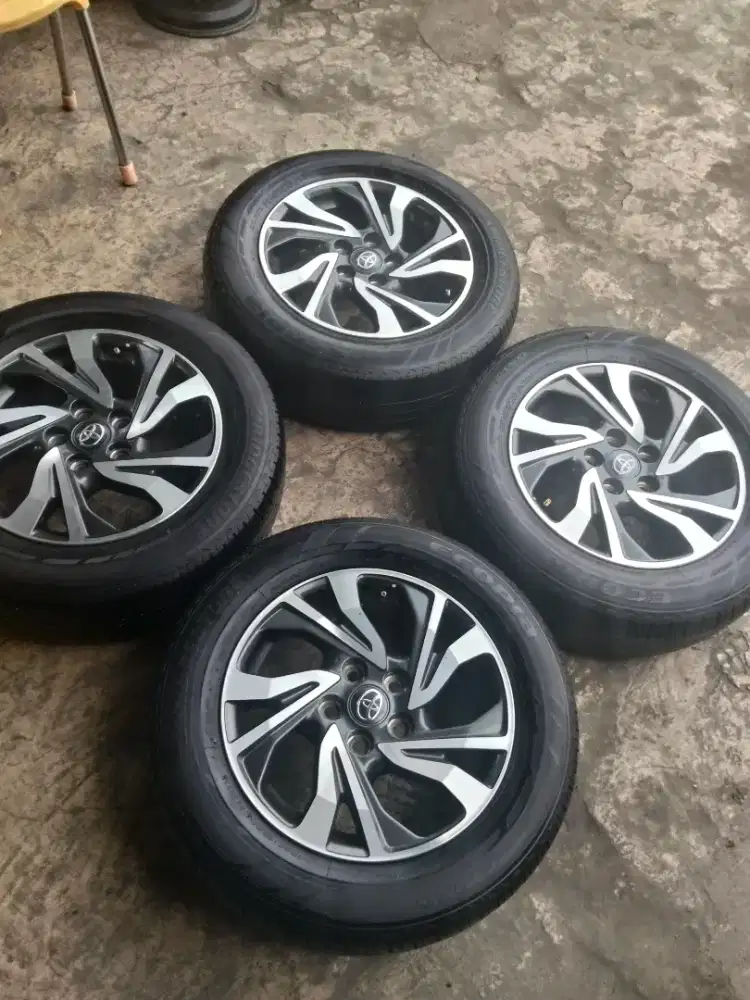 Velg oem Inova facelift R16 VCD 5x114,3 inclub ban kondisi 80%