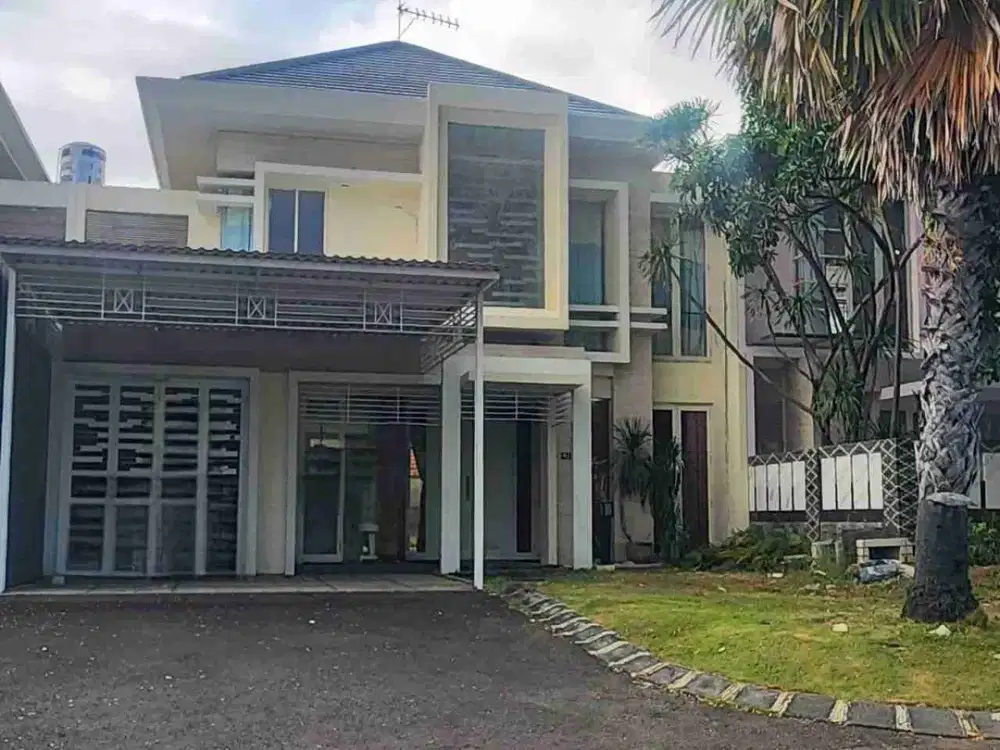 Rumah Full Furnished Pakuwon City
