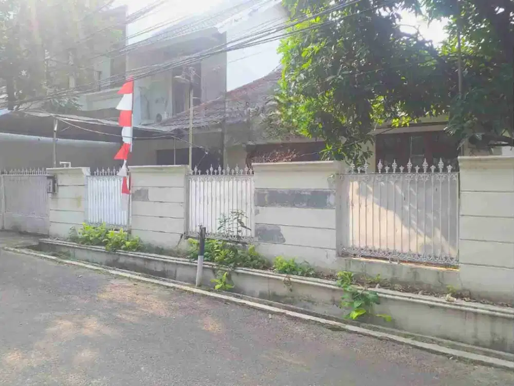 DIJUAL RUMAH, LOKASI STRATEGIS, AMAN, NYAMAN, DIPERUMAHAN PERTANIAN, JATIPADANG, PASAR MINGGU, JAKARTA SELATAN