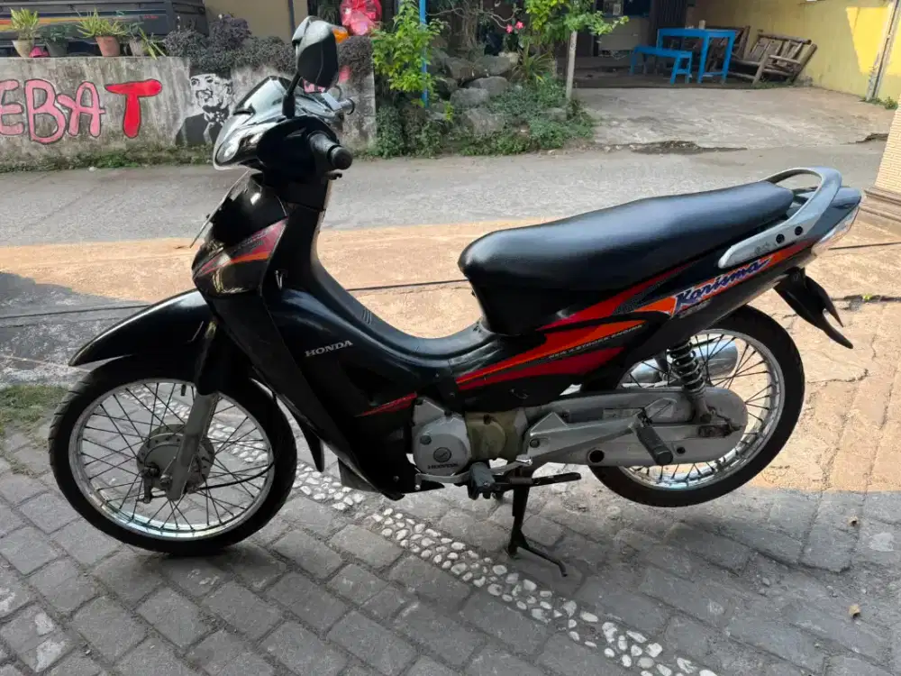 Honda karisma kharisma THN 2003 plat AB kota