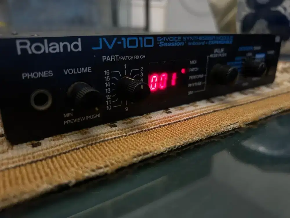 Roland JV1010 JV-1010 Vintage Synthesizer Sound Module jv2080 jv1080