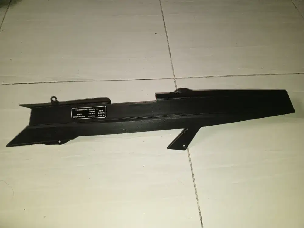 tutup rantai KTM Duke orisinil