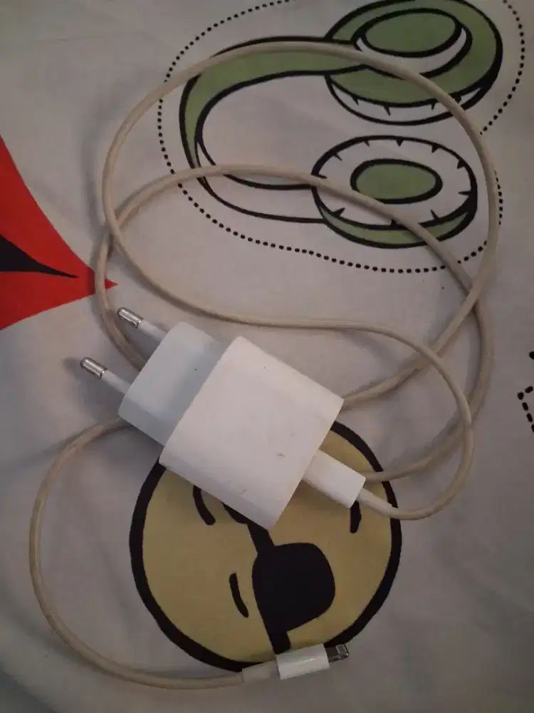 Charger iphone bekas original