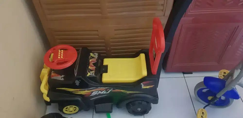 Mobil anak anak ada music