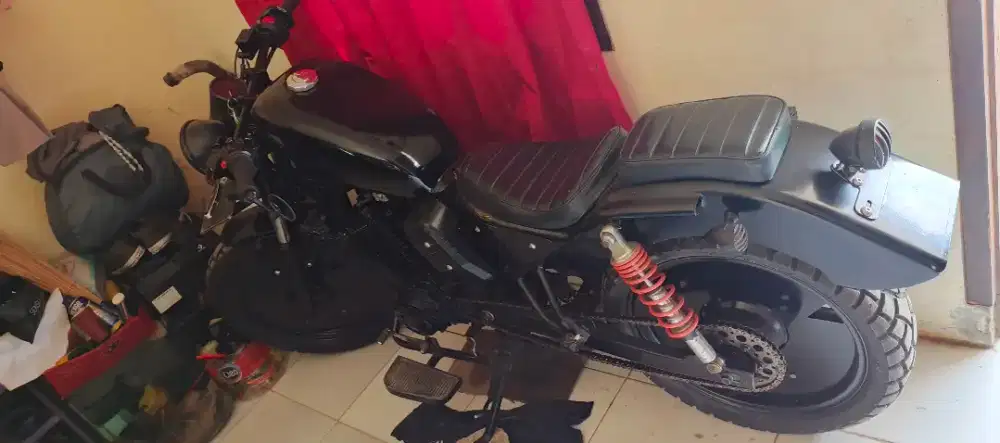 Yamaha Byson bobber BU