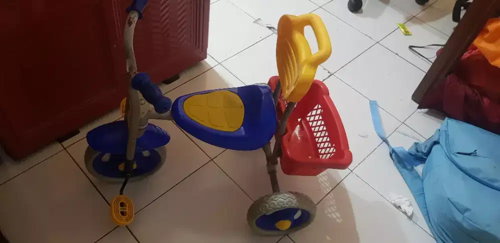 Sepeda anak roda 3