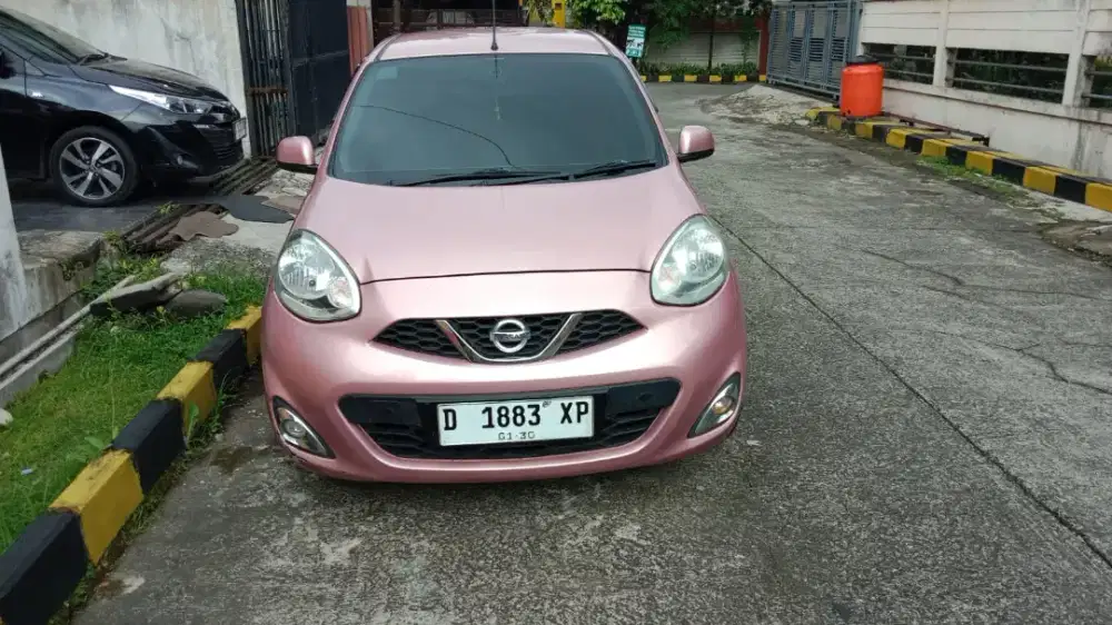 Nissan march 2025/2014 matic km rendah DP 10 juta