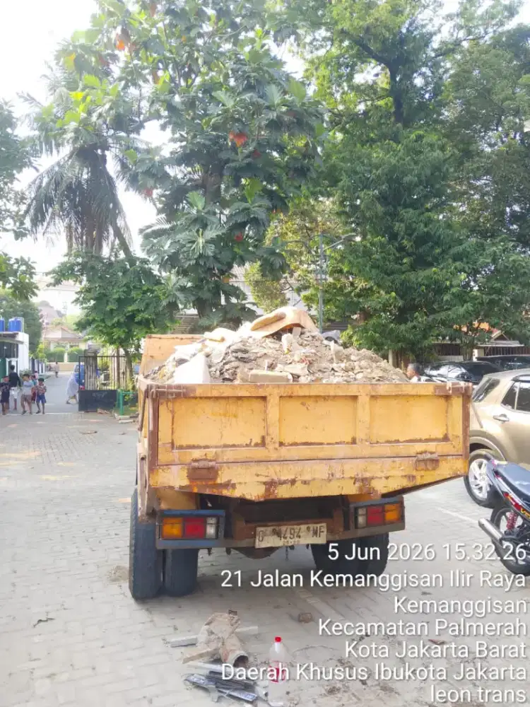 Jasa angkutan sampah furniture dan sampah proyek