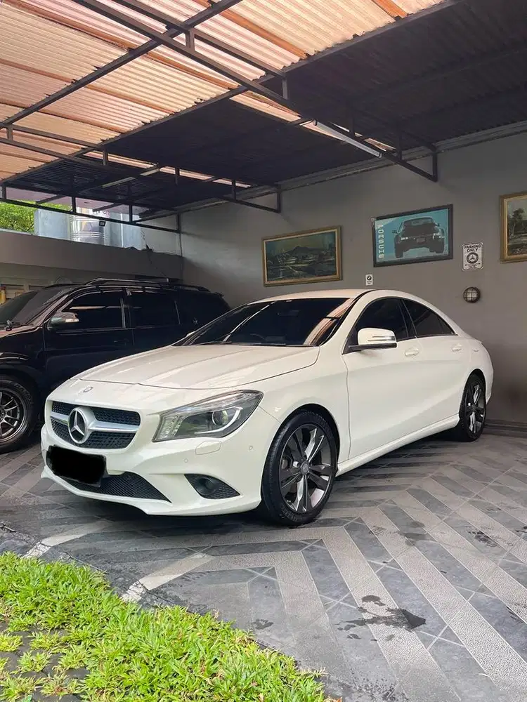 Mercedes Benz CLA200 Urban 2014 Low Km
