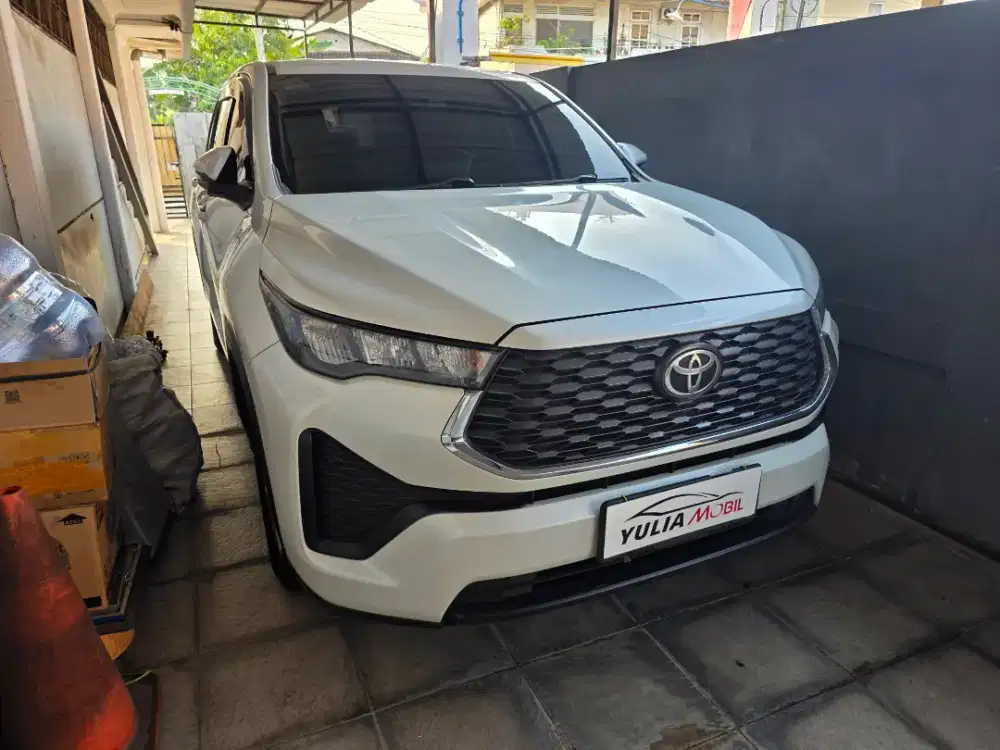 Innova Zenix G non hybrid 2023 Putih
