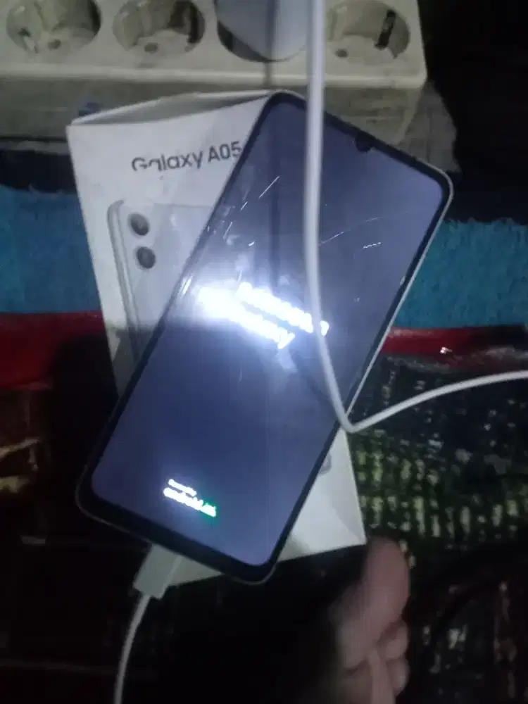 Samsung a05 4/64gb unit plus doosbook