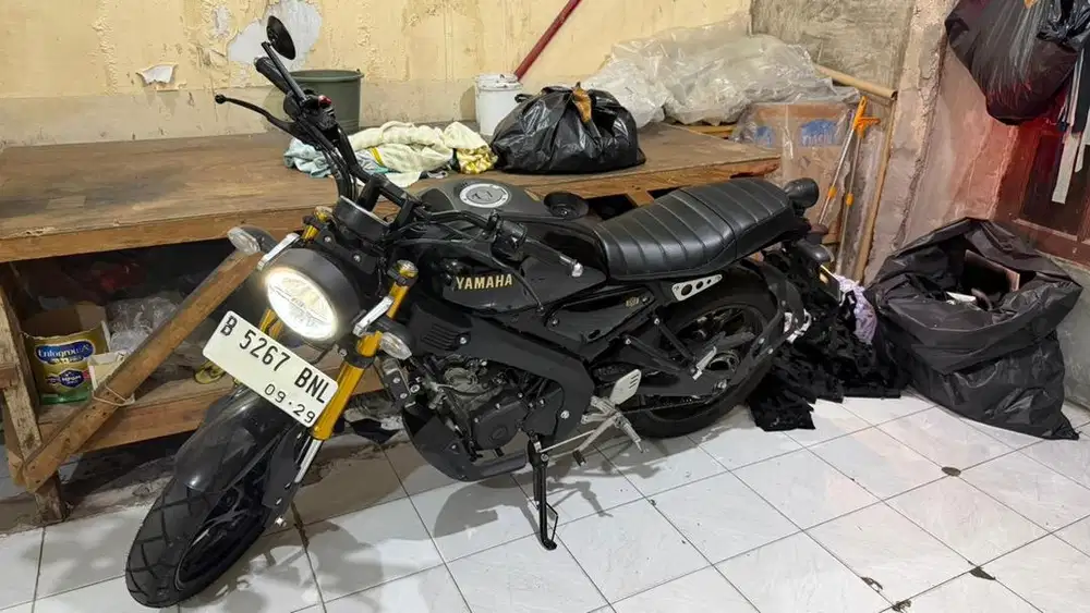 Jual Yamaha XSR 155 2024 Original Kondisi istimewa