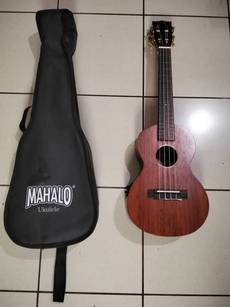 Ukulele Akustik Elektrik Mahalo
