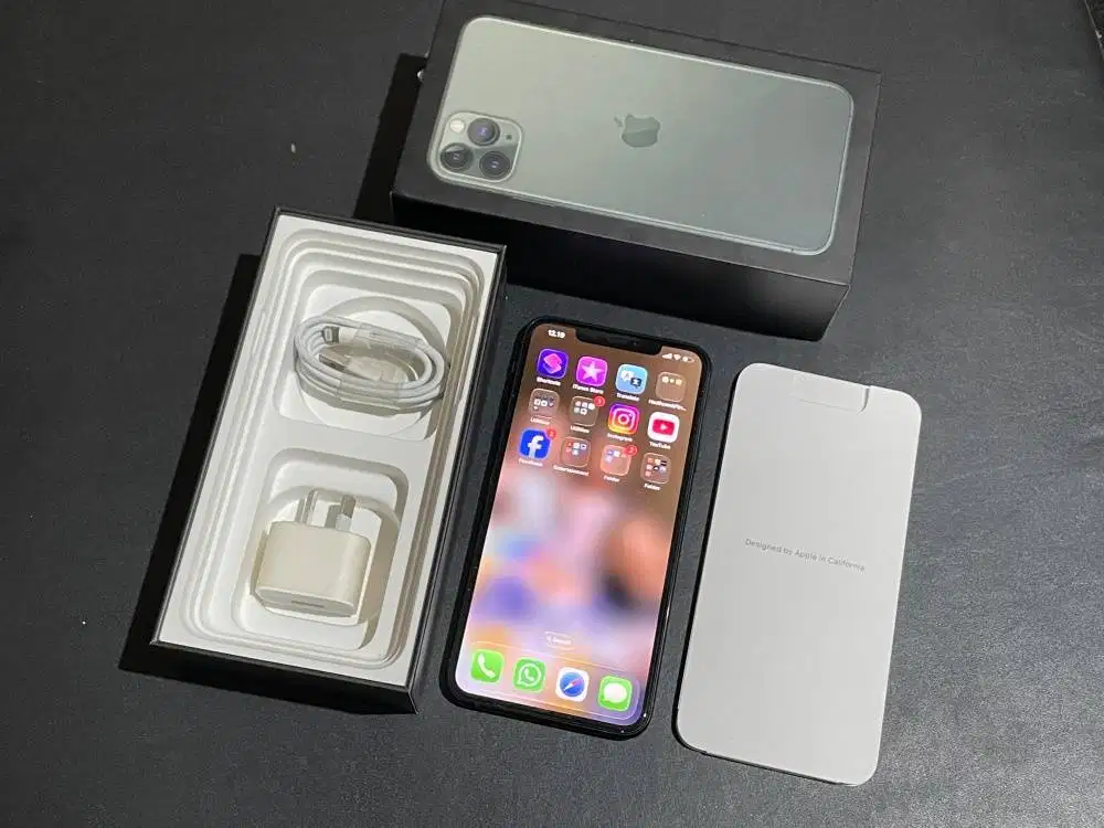 iPhone 11 Pro Max 256gb Midnight Green Sinyal Permanen