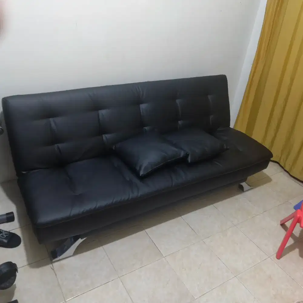 Sofa bed selma like new