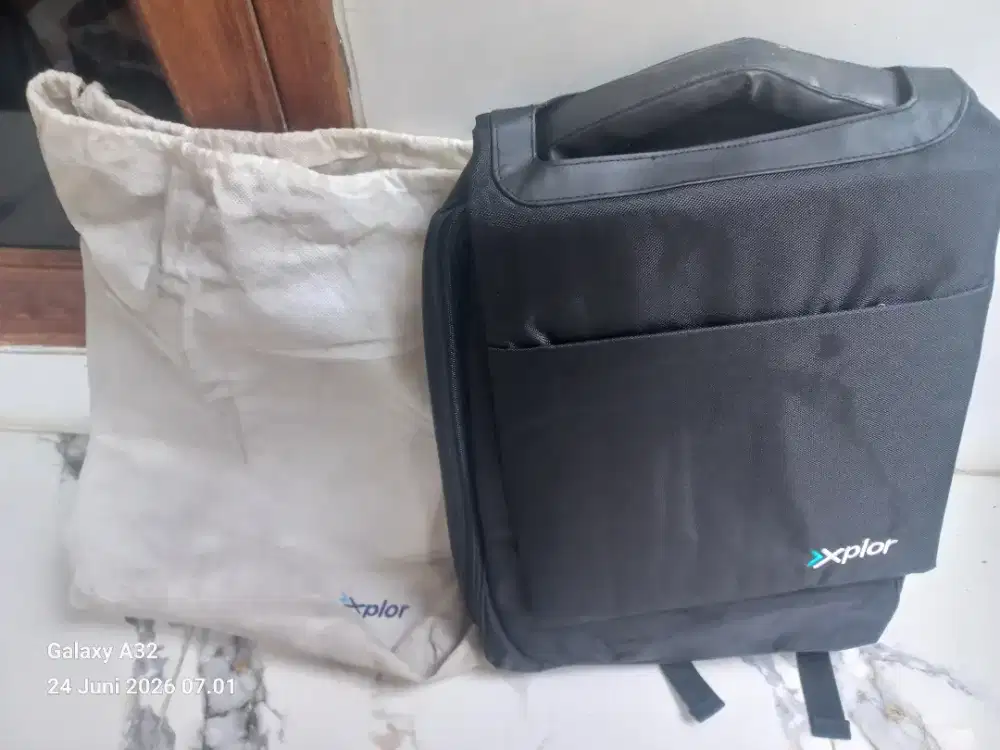 Tas Lap Top (Baru  belum di pakai 100rb NET)