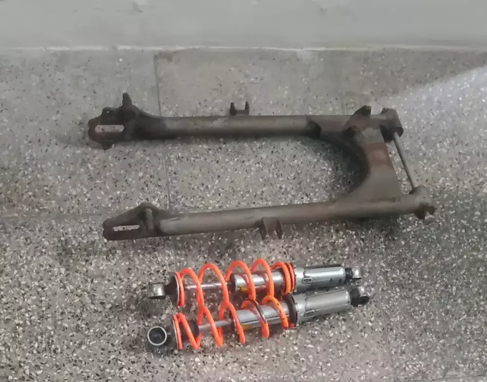 Swing arm/shockbreaker yamaha RXS