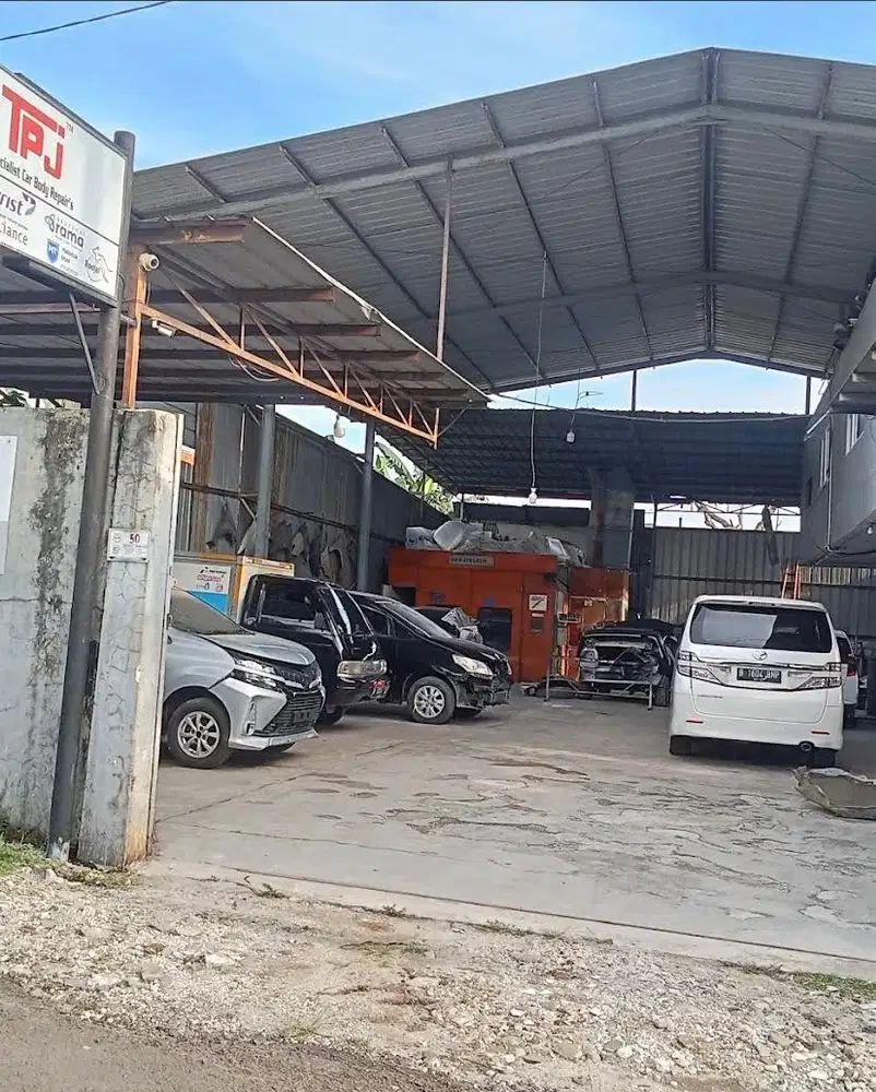 Urgent dibutuhkan tukang dempul dan poles