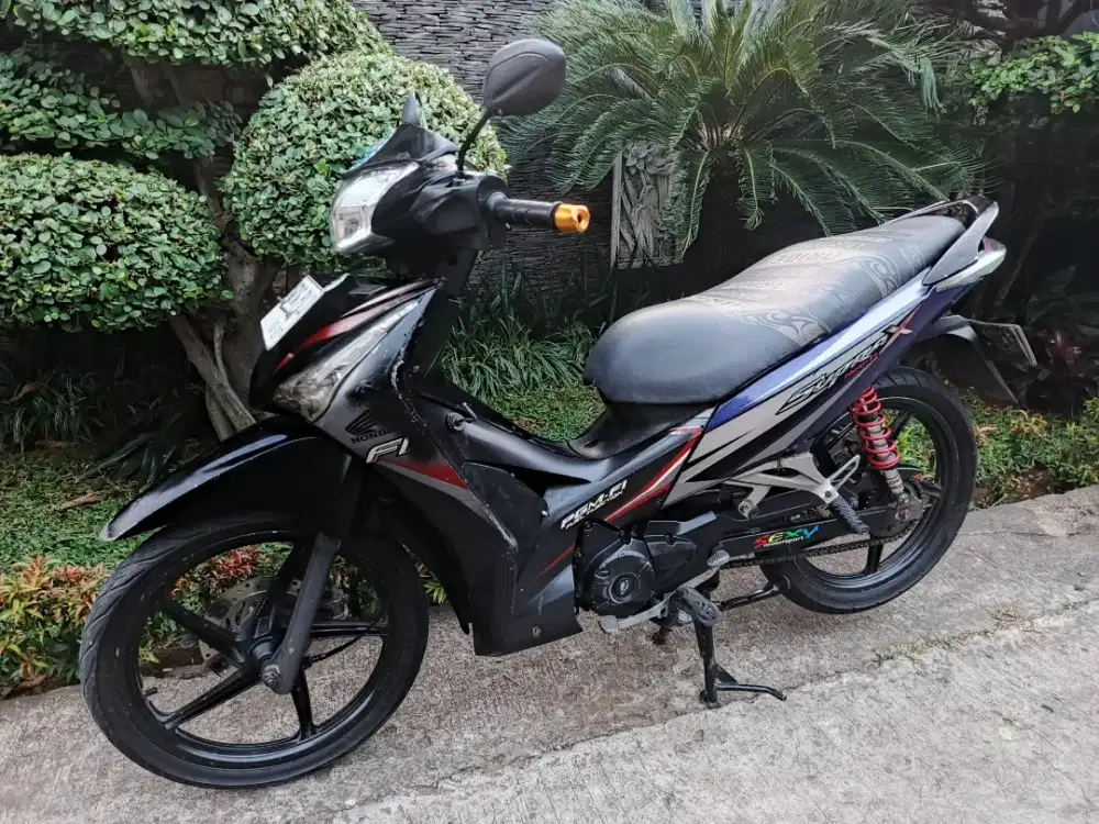 Supra x helm in 2012