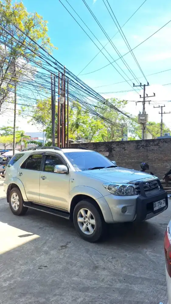 Fortuner G manual 2010