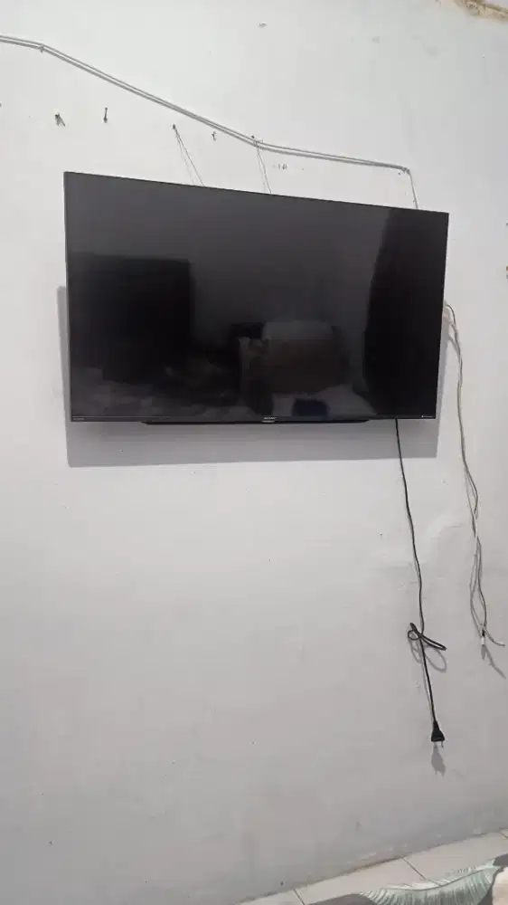 TV SHARP AQUOS  42 INCI SMART TV LIKE NEW GOOGLE TV 4K ULTRA HD
