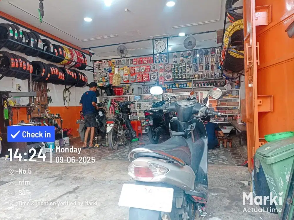 Mekanik sepeda motor