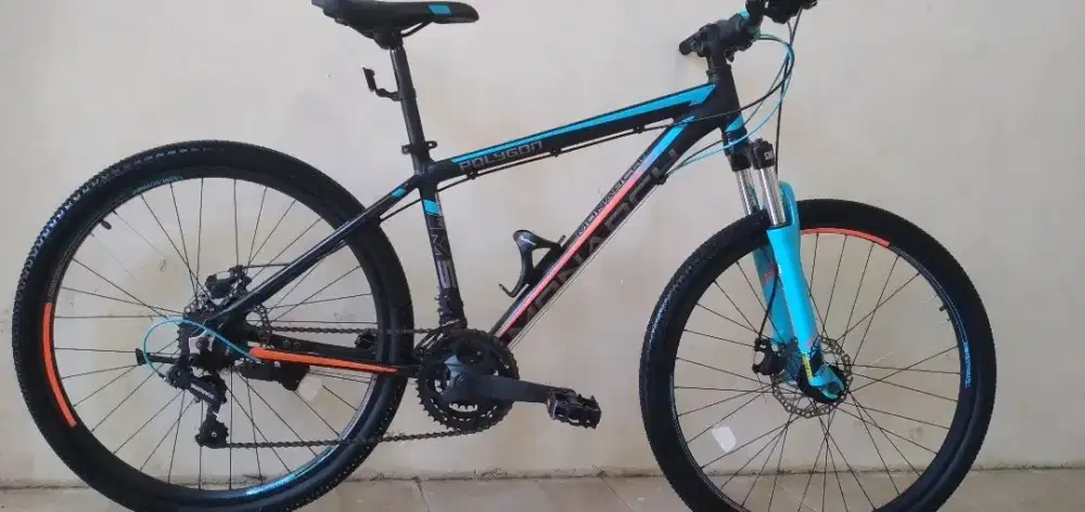Dijual cepat murah sepada gunung polygon monurch 5.0 frame Aoly mulus