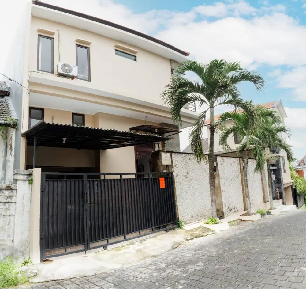 RUMAH MEWAH FULL FURNISHED + KOLAM RENANG BESAR | SHM FREEHOLD