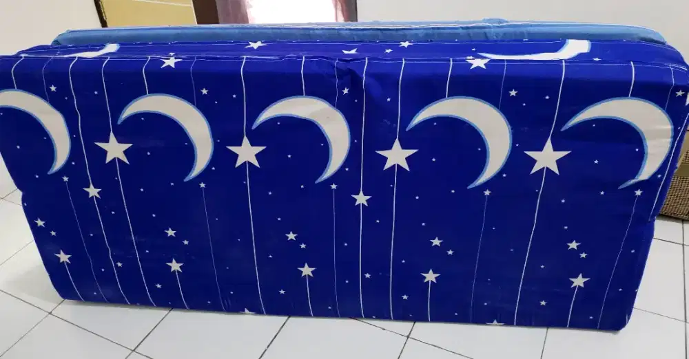 Kasur busa tiga Lipat