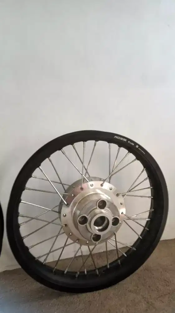 jual velek rossi