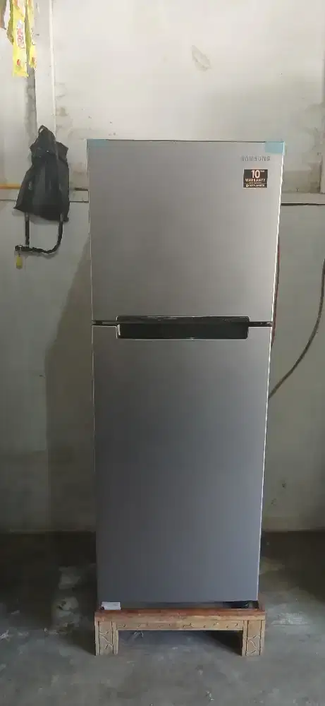 Jual kulkas samsung 2 pintu inverter 230 liter