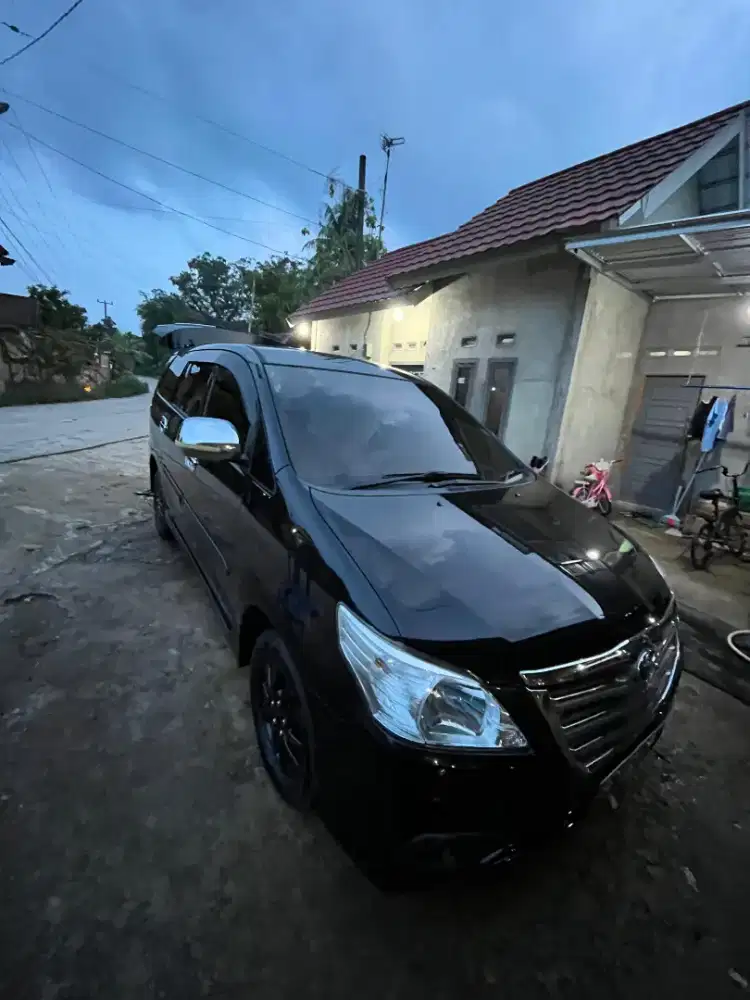 DIJUAL: Toyota Kijang Innova 2.0 G A/T 2011 (Up Model Barong)