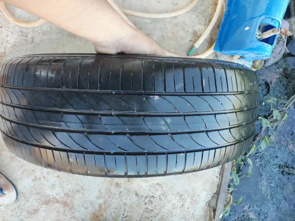 Ban mobil uk 205 65 r 17