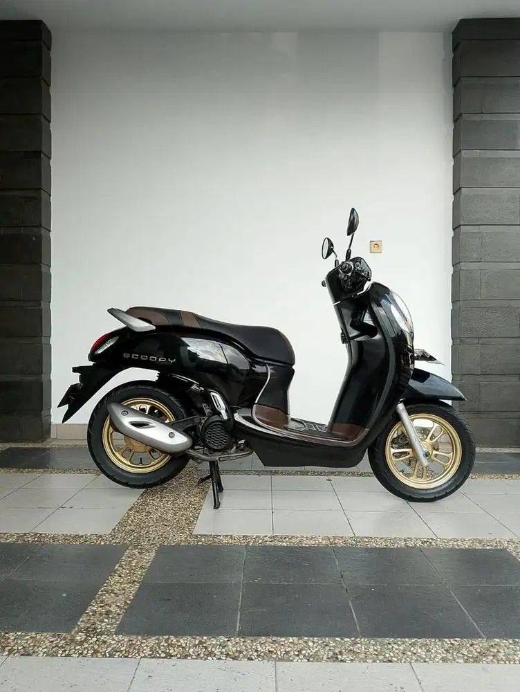 Honda Scoopy Prestige Hitam Kilat 2021